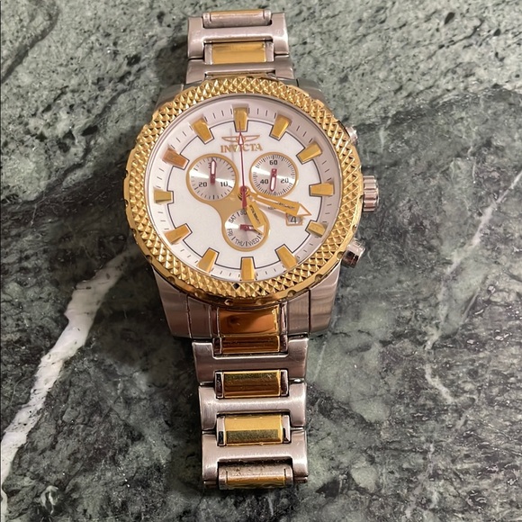 Invicta Men's Gold and Silver Watch - Picture 8 of 8